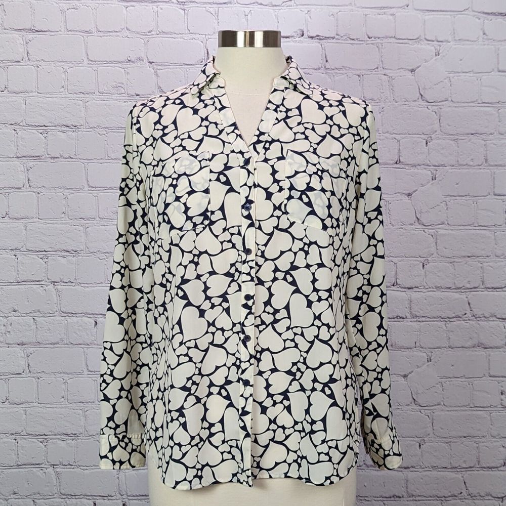 Talbot Nantucket Sz M Petite Navy  w Ivory Heart Print Button Front Blouse